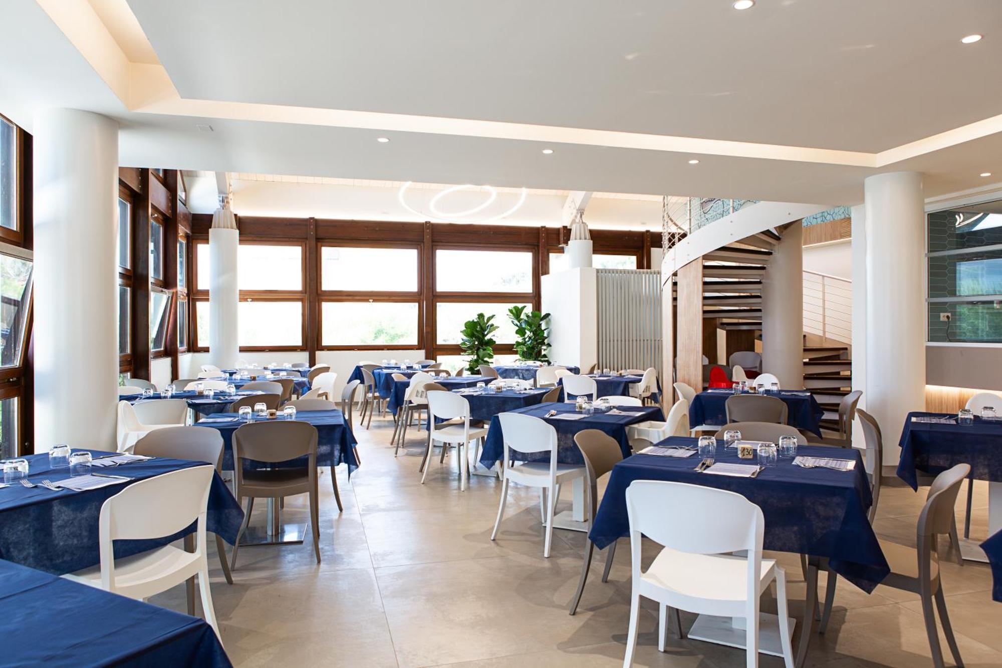 Canado Club Family Village 마리나 디 카스타녜토 카르두치 외부 사진